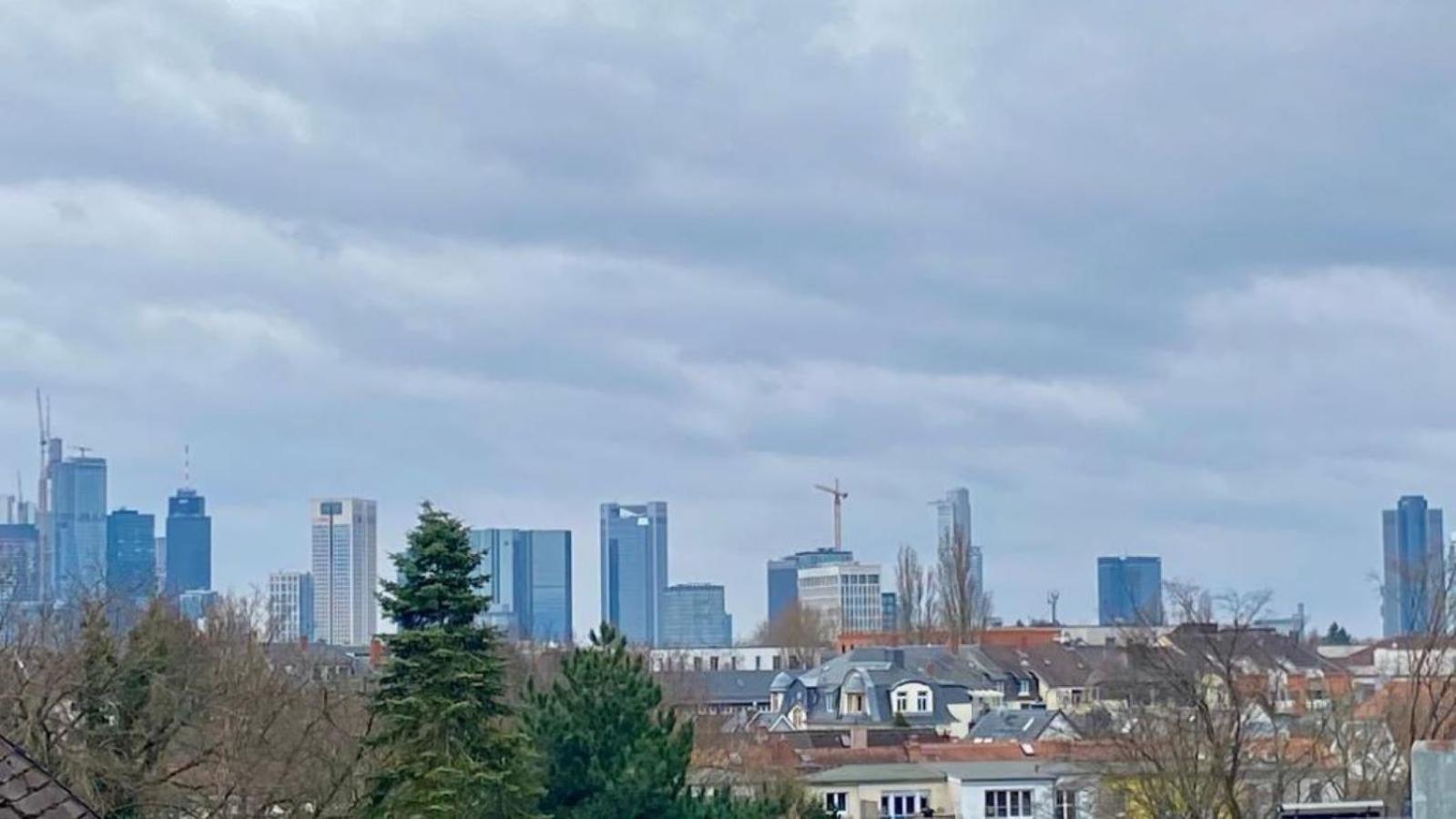 Schoenes Erwachen Im Frankfurter Penthouse Frankfurt am Main Buitenkant foto