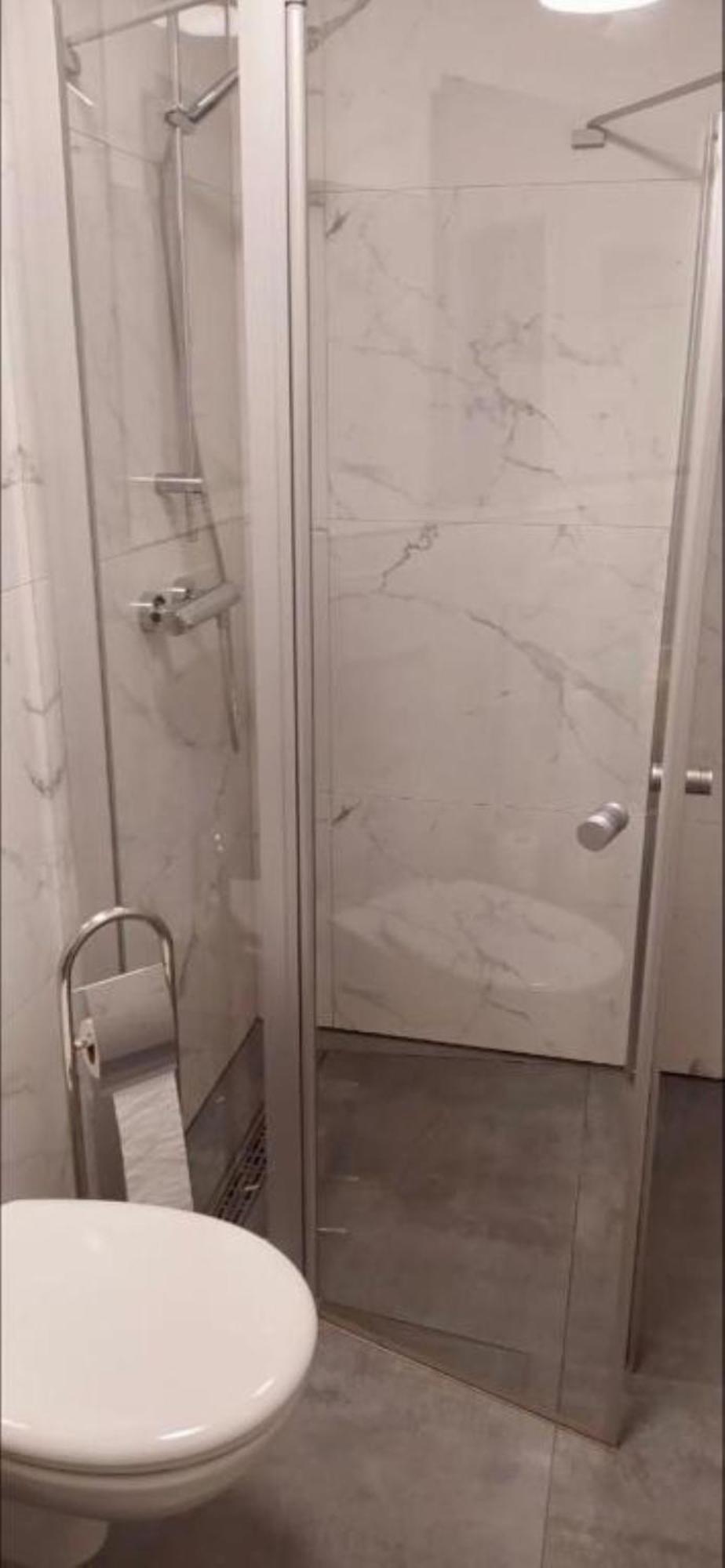 Schoenes Erwachen Im Frankfurter Penthouse Frankfurt am Main Buitenkant foto